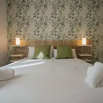 San Julian Apartment
